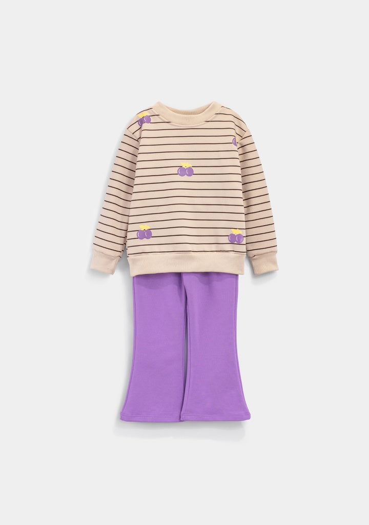 conjunto morado sudadera moras