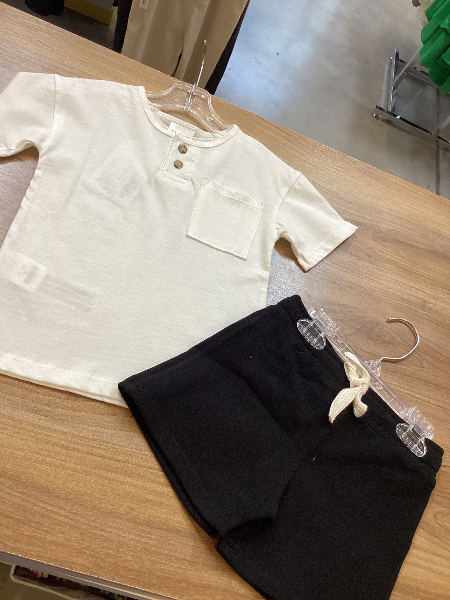 set camisa blanca short negro