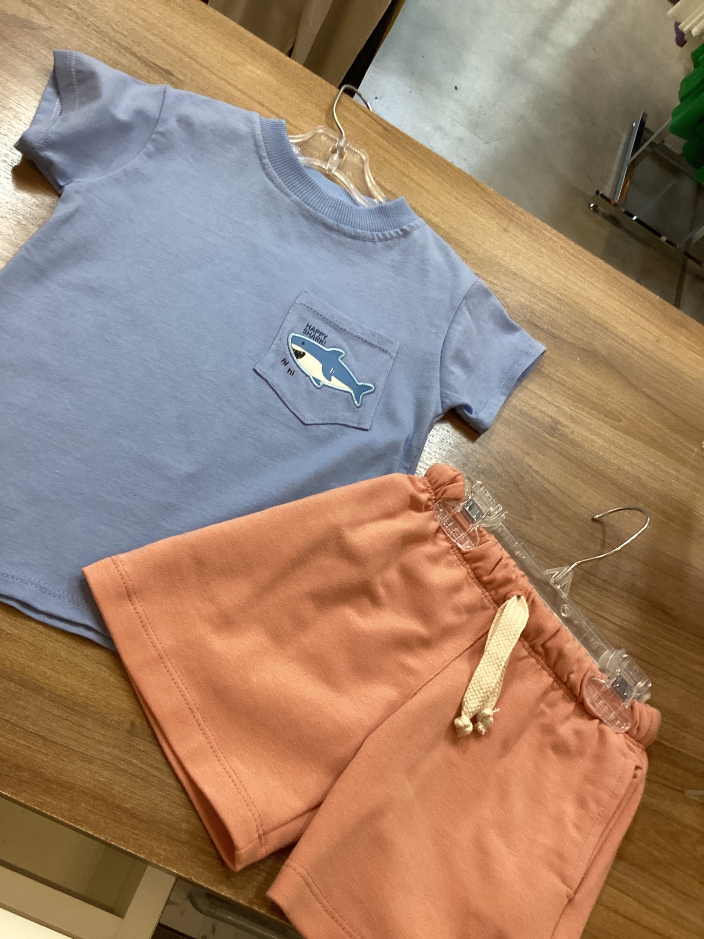 conjunto short tiburón