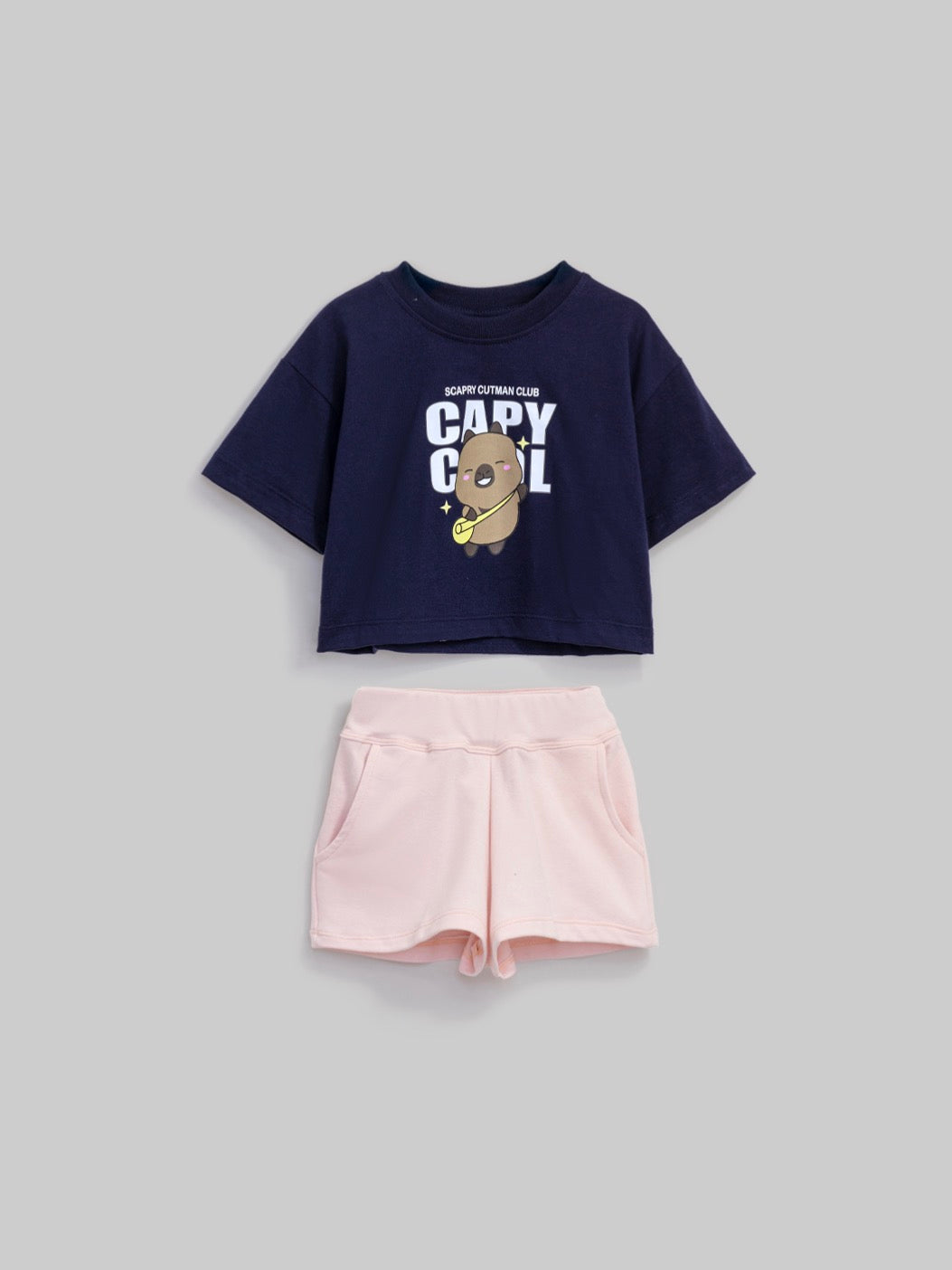 conjunto capibara rosa con azul