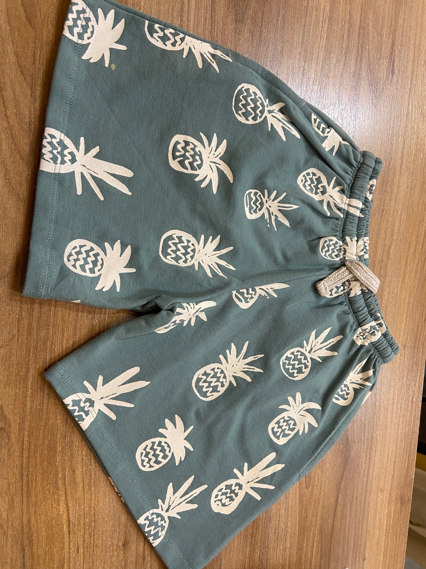 short de piñas