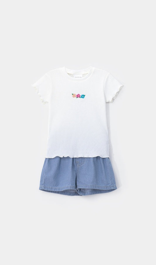 conjunto camiseta flores y short